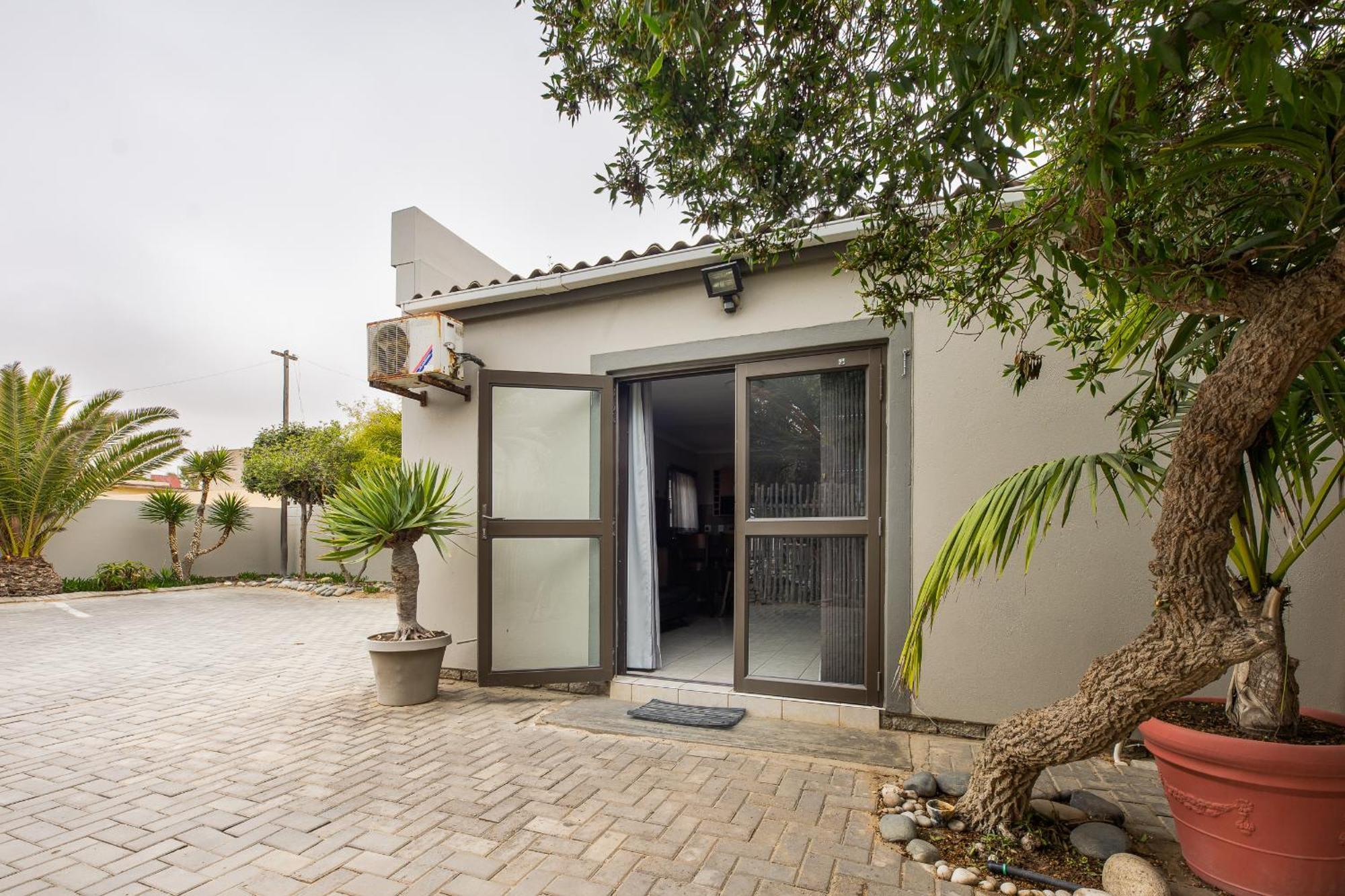 Guesthouse Fischreiher B&B Swakopmund Bagian luar foto